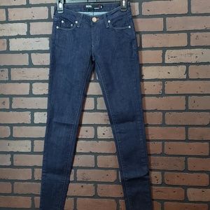 BDG denim 'cigarette' skinny jean